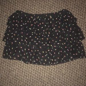 80’s style Black geometric ruffled mini skirt